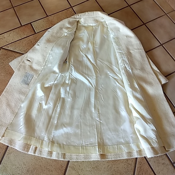 Vintage Ladies Coat - Picture 4 of 5